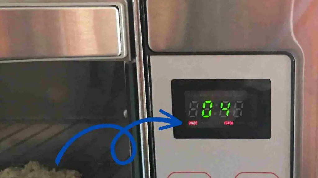 Oster Toaster Oven Shade Light Blinking? Here’s Why