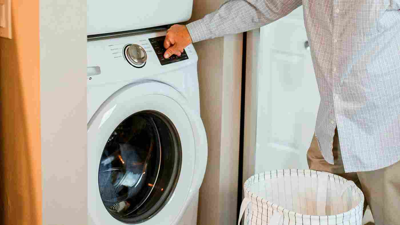 Indesit Washing Machine Lock Light Flashing? Here’s Why